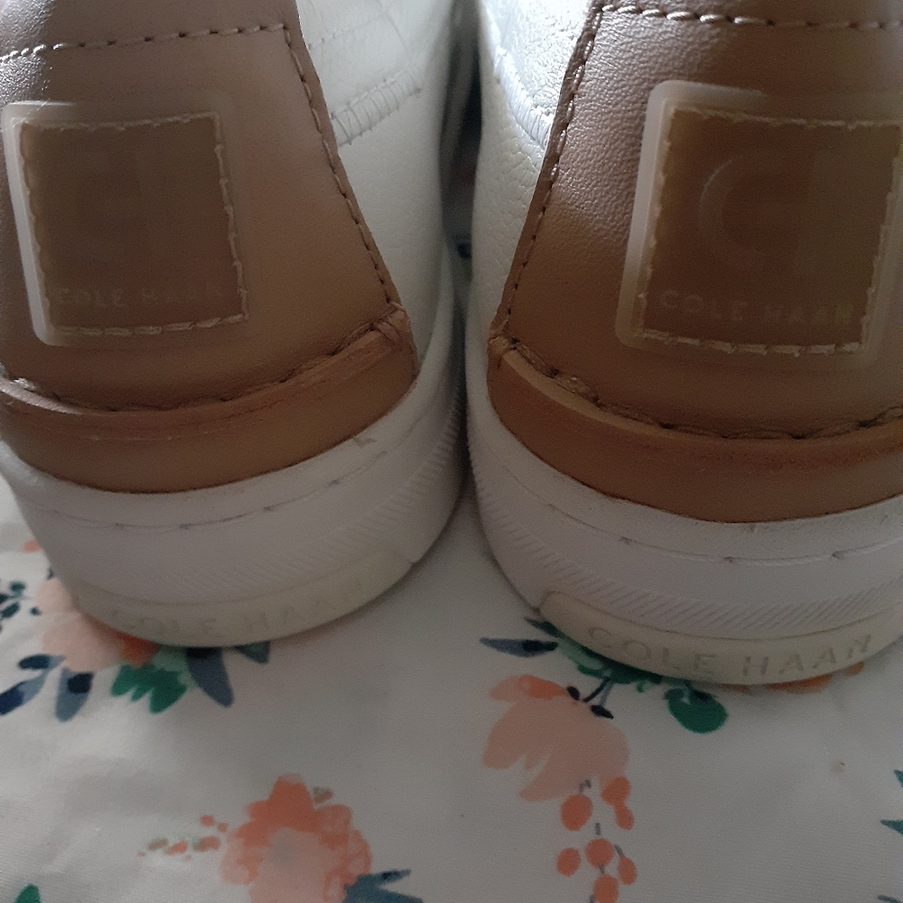 Shoes - Picture 2 of 3
